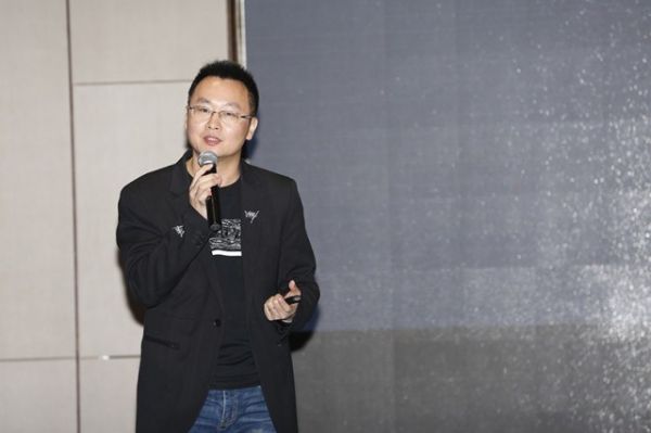 　　广东三维家科技公司创始人兼CEO蔡志森做专题演讲