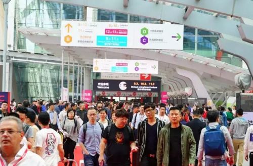 第41届中国（广州）国际家具博览会揭示行业新风向 欧康德等多品牌获年度大奖