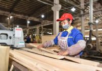 松堡王国儿童家具生产工艺全解析，拒绝“夺命床”！