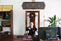 不及跬步无以至千里 | 金帝豪私人定制非标门静水流深