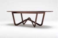 用一张Rolf Benz餐桌在伦敦市中心把老味道留下来