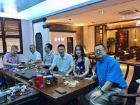 老外迷上了中国家具