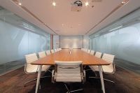 长会议桌尺寸多大合适   会议桌选购的三大技巧