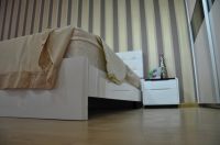 不管卧室多大，也不要再买大床了！师傅都说是造孽！