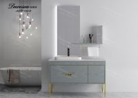 浪漫浴室，创意定制，朵维诗实木浴室柜更懂你的心！