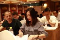 重庆家具行业协会换届 曹选利连任会长