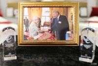 皇朝褚汉青：携手英国床匠大师哈里森 打造高端贵族睡眠