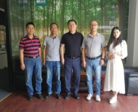 全国工商联家具商会会长张传喜莅临森诺家居集团参观指导