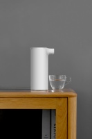 迷你型桌面饮水机集米小象：即开即热，懂你所需