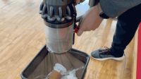 家务清洁少烦恼，吉米上手把吸尘器轻松清洁让你无负重