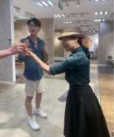 居然有好物丨面对设计师的挑刺，卖地板的老王赢得很漂亮