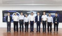 深圳市长陈如桂一行莅临土巴兔走访调研