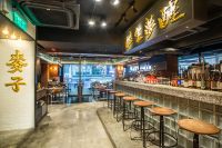 香港复古酒吧餐厅，释放味蕾新体验
