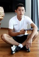 大自然地板携手张继科，号召全民健身“叫板卡路里”