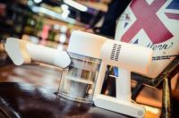 吉米上手把吸尘器轻松吸尘无沉重,把最好的清洁体验献给父母