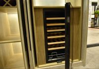 领尚家居定制酒柜，懂酒更懂生活