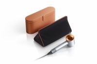 甜蜜“金”夏，“发”现一见钟情