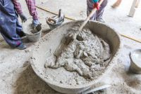 水泥路面快速修补方式 水泥路面修补料如何调配