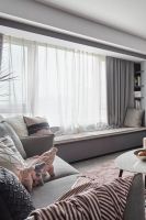 高级灰与粉色的交接，轻熟风