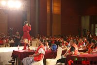 乘风破浪,筑梦同行—意盛豪庭年中盛典湖南常德经销商王新艳专访
