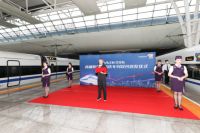 领跑装甲门行业！梵蒂斯冠名高铁，绽放中国速度！