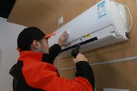 告别污垢与灰尘 国美管家清洁日让家电焕发新生