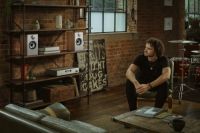 献给挚爱的音乐 ——经典600系列音箱25周年纪念版全新上市！