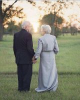 结婚60年是什么婚 结婚60年送什么礼物比较好呢