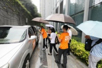 深圳再现免费乘坐专车，珠宝人点赞港福珠宝！