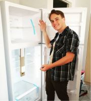 “随手拍”海尔：澳洲网友晒与海尔冰箱合影