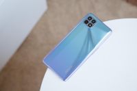 上手体验Reno4 SE后爱了！外观超闪拍照强， 充电极速