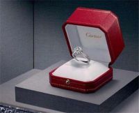 订婚戒指要多少钱 如何挑选订婚戒指