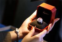 如何挑选钻石戒指 帮你挑选满意的钻石戒指