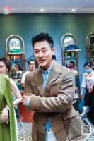 晋升为父亲的林峯在无糖姑娘挑选服饰 坦言要包容女性