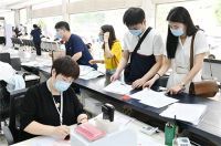 结婚证在男方和女方领的区别 现在登记结婚要多少费用