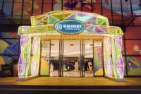 西丽宝能环球汇开业，原创IP滚滚先生成最大亮点