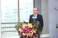 强驻佛山，抢滩华南！冠军磁砖在下一盘大棋！