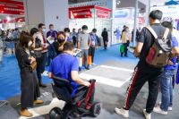 WHILL(蔚尔)定义出行新方式——频获世界设计大奖的原创产品惊艳CMEF全场