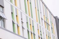 石艺又出新效果！一道批涂开启校园外墙新“颜”时代