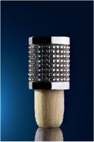 金字塔尖的软木地板，渐入寻常百姓家