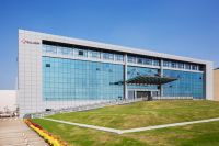 公牛爱眼照明：让眼角“光”彩照人