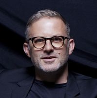 Gensler设计新作|安踏首家第十代形象店铺正式在上海启幕