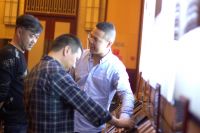 家的隆重开展经销商会议暨新品发布会！