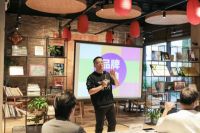 最好的文案还没写出来，最好的朋友已经交到！