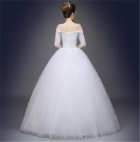 农村结婚婚纱买拖尾还是齐地 新娘如何选择自己的婚纱