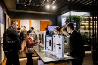 高定展 | 顶固重磅发布新品室内指纹锁，打造智能家居高端体验