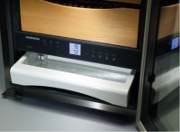 雪茄深受社会名流青睐，LIEBHERR利勃海尔雪茄柜造就原产地气候完美储藏