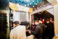 A.O.史密斯圣诞快闪Show “零感厨房”魔法水晶球空降南京