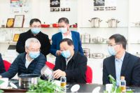 刘晓峰调研缙云县开心厨具有限公司