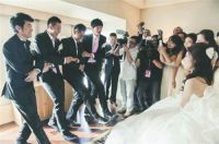 伴郎发言词简单 新人要给伴郎伴娘准备什么